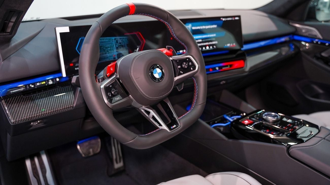 بي أم دبليو M5