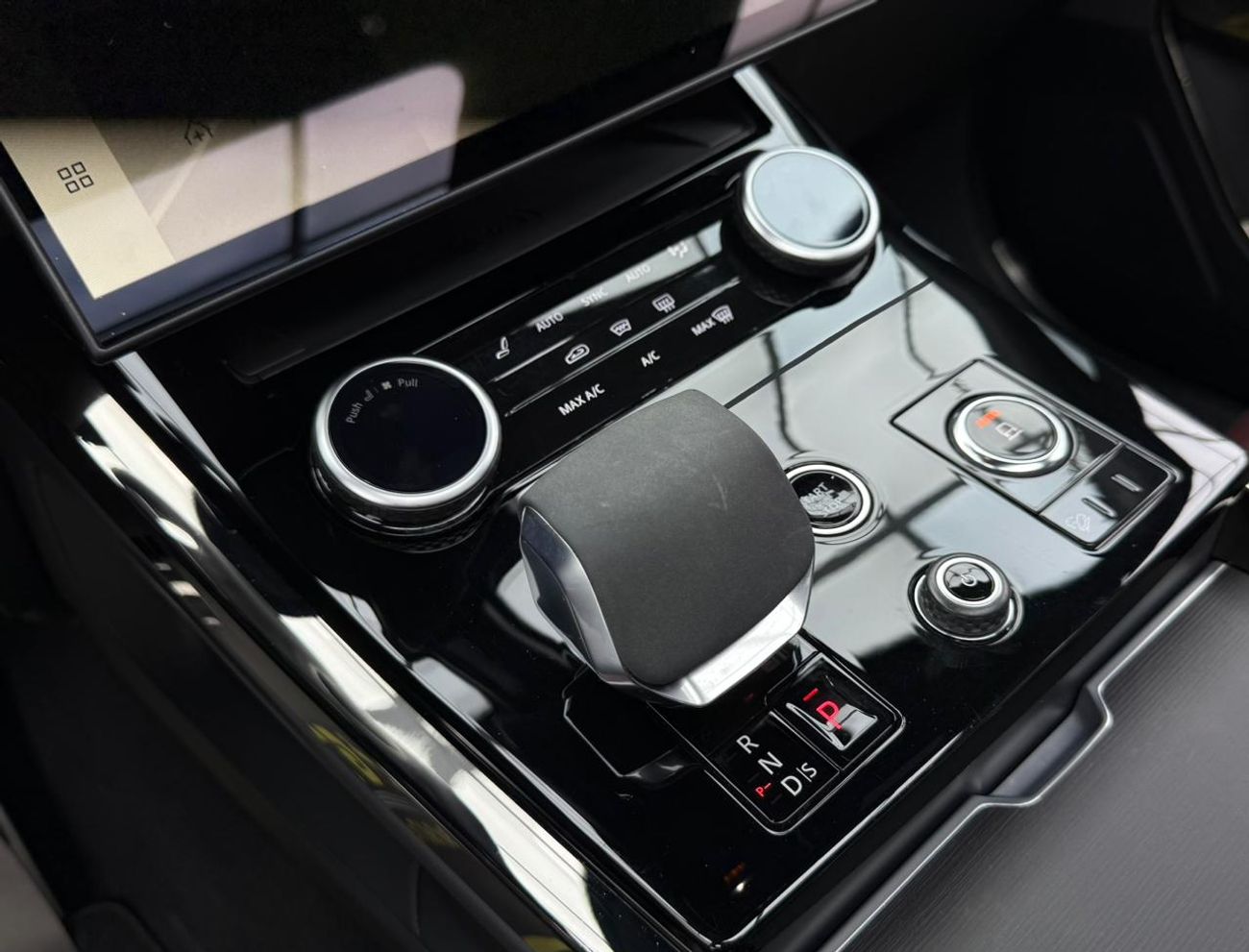 لاند روفر رينج روفر سبورت Dynamic SE P400 3.0L 2023 Range Rover Sport ,Warranty ,Excellent Condition ,Canadian Specs