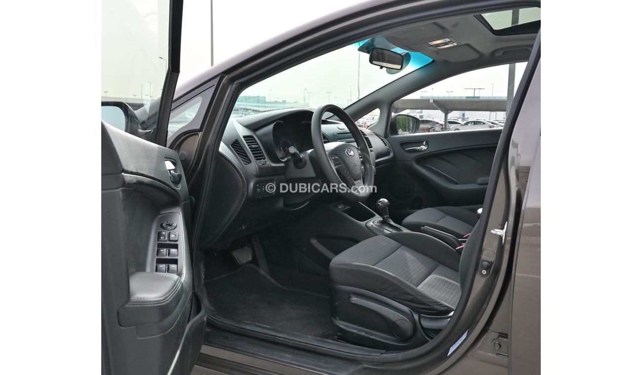 كيا سيراتو خليجي بحالة ممتازة بدون حوادث 1.6