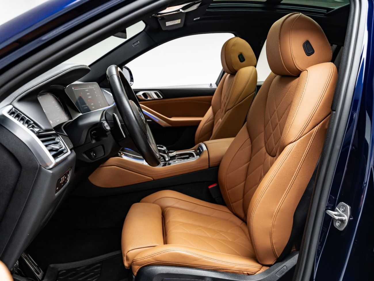 BMW X6 40i M Sport 3.0L 2023 BMW X6 xDrive40i, 2027 BMW Warranty + 2032 BMW Service Contract, Low KMs, GCC