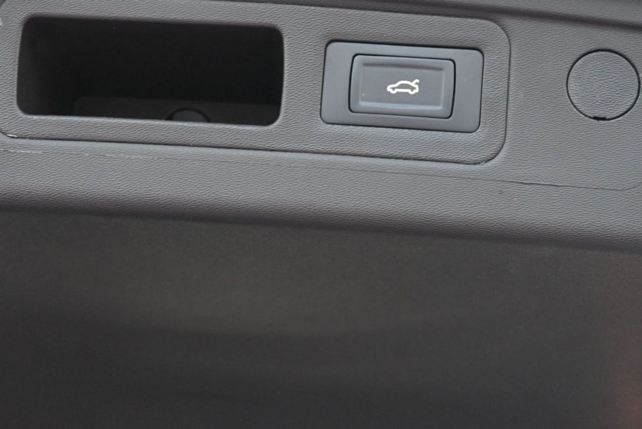 Jetour X70 JETOUR X70 PLUS 1.5L Petrol, SUV, FWD, 5 Doors, Cruise Control, Panoramic Roof, 360 Camera, 7 Leathe