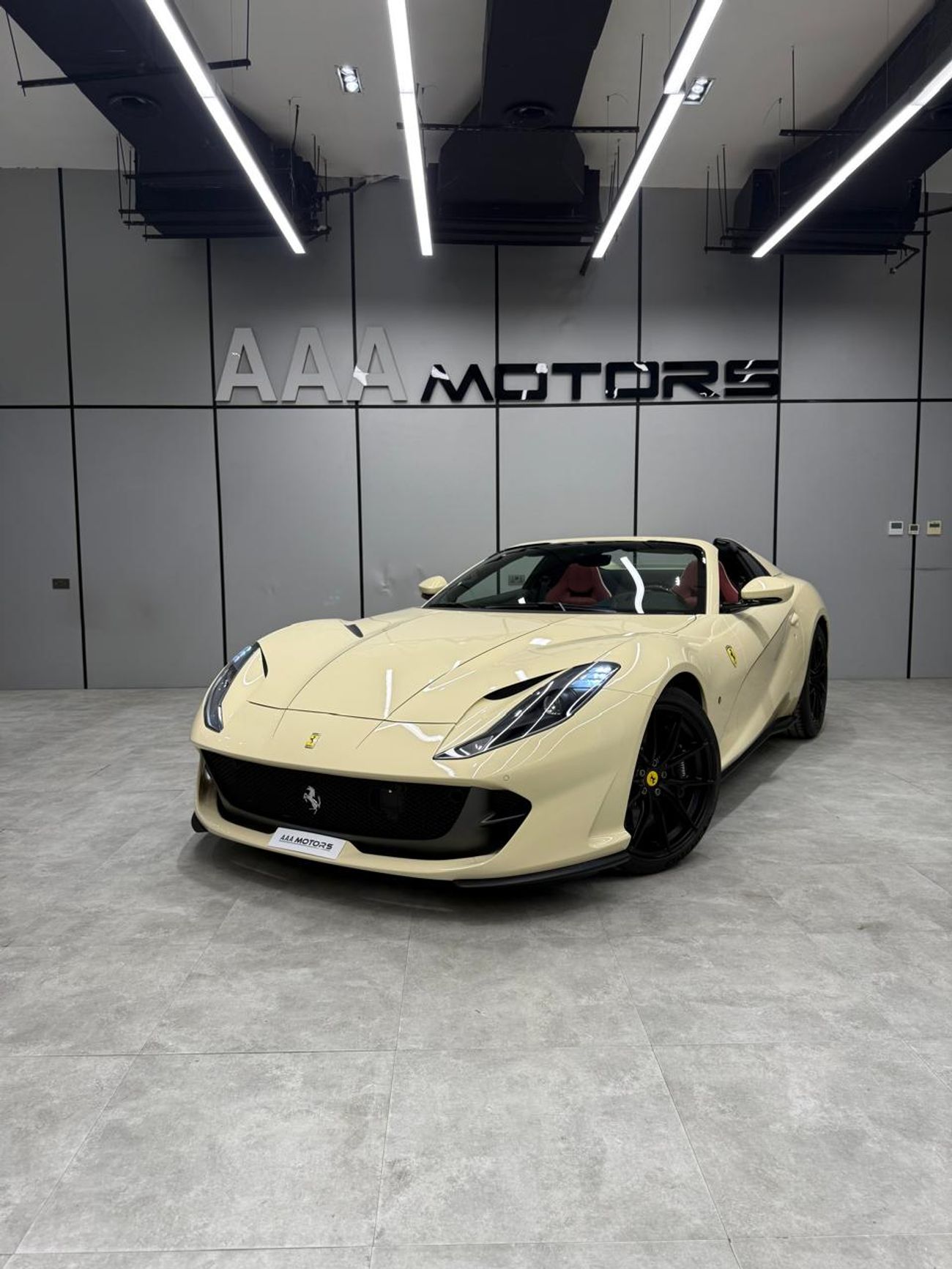 Ferrari 812 GTS | Brand New | Special Exterior & Interior | Carbon Fiber | Service Contract till 2029