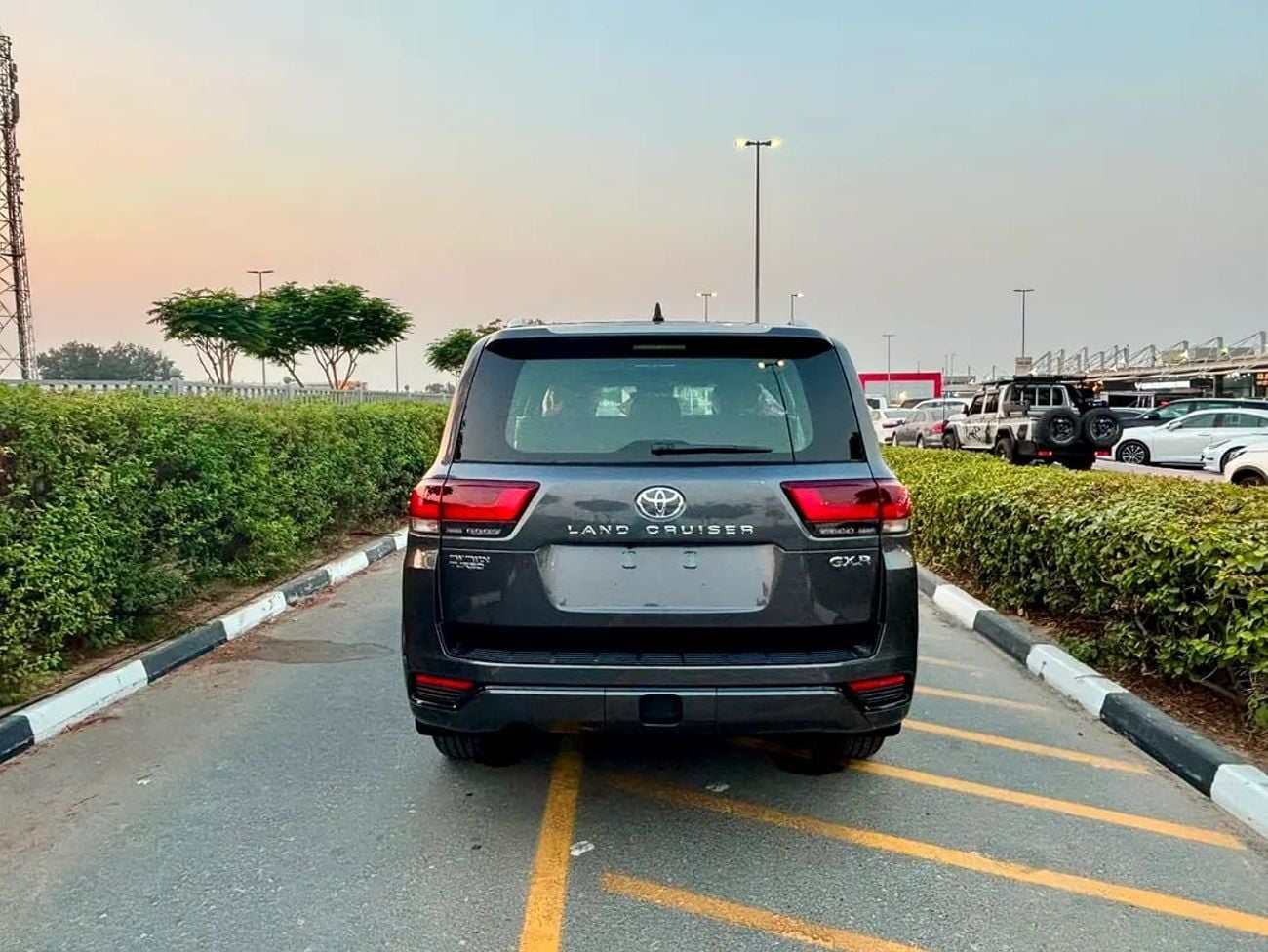 تويوتا لاند كروزر GXR 3.3L | GCC Specs | Brand l Export Ready
