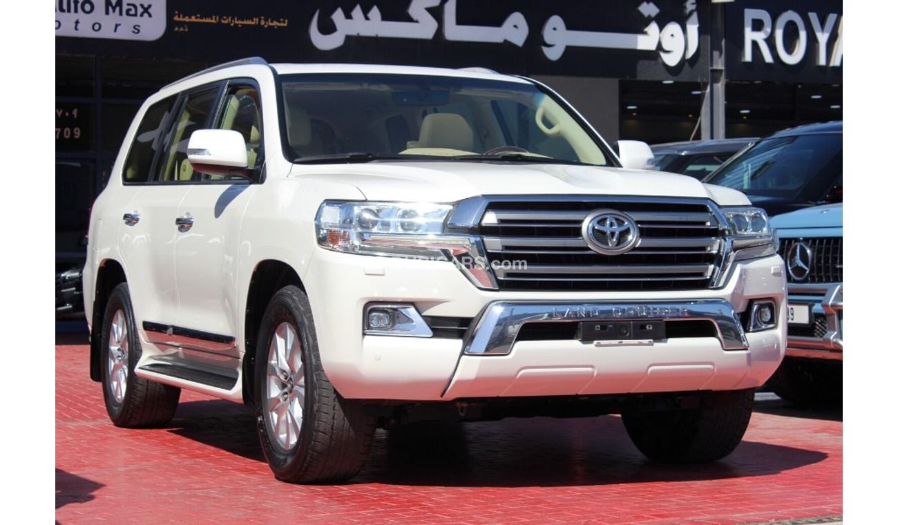 Toyota Land Cruiser (2017) GXR V8 5.7, GCC