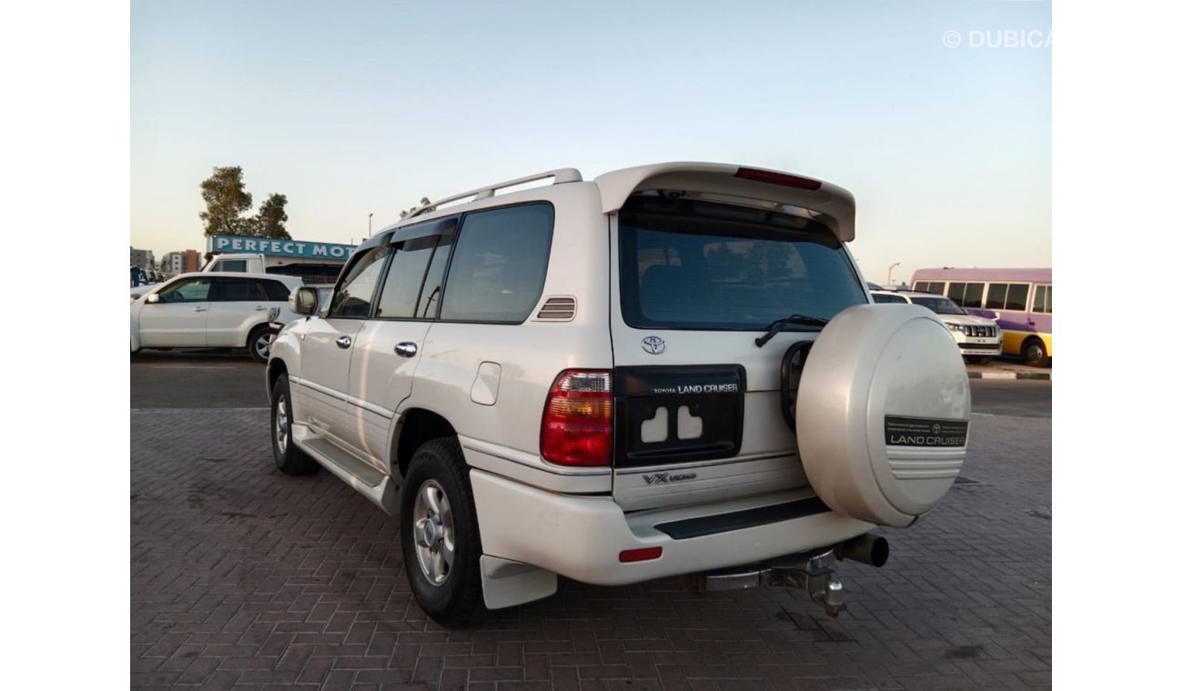 تويوتا لاند كروزر TOYOTA LAND CRUISER RIGHT HAND DRIVE (PM1359)