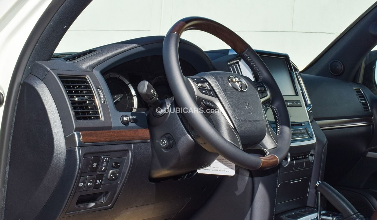 تويوتا لاند كروزر VX.S Grand Touring S V8 5.7