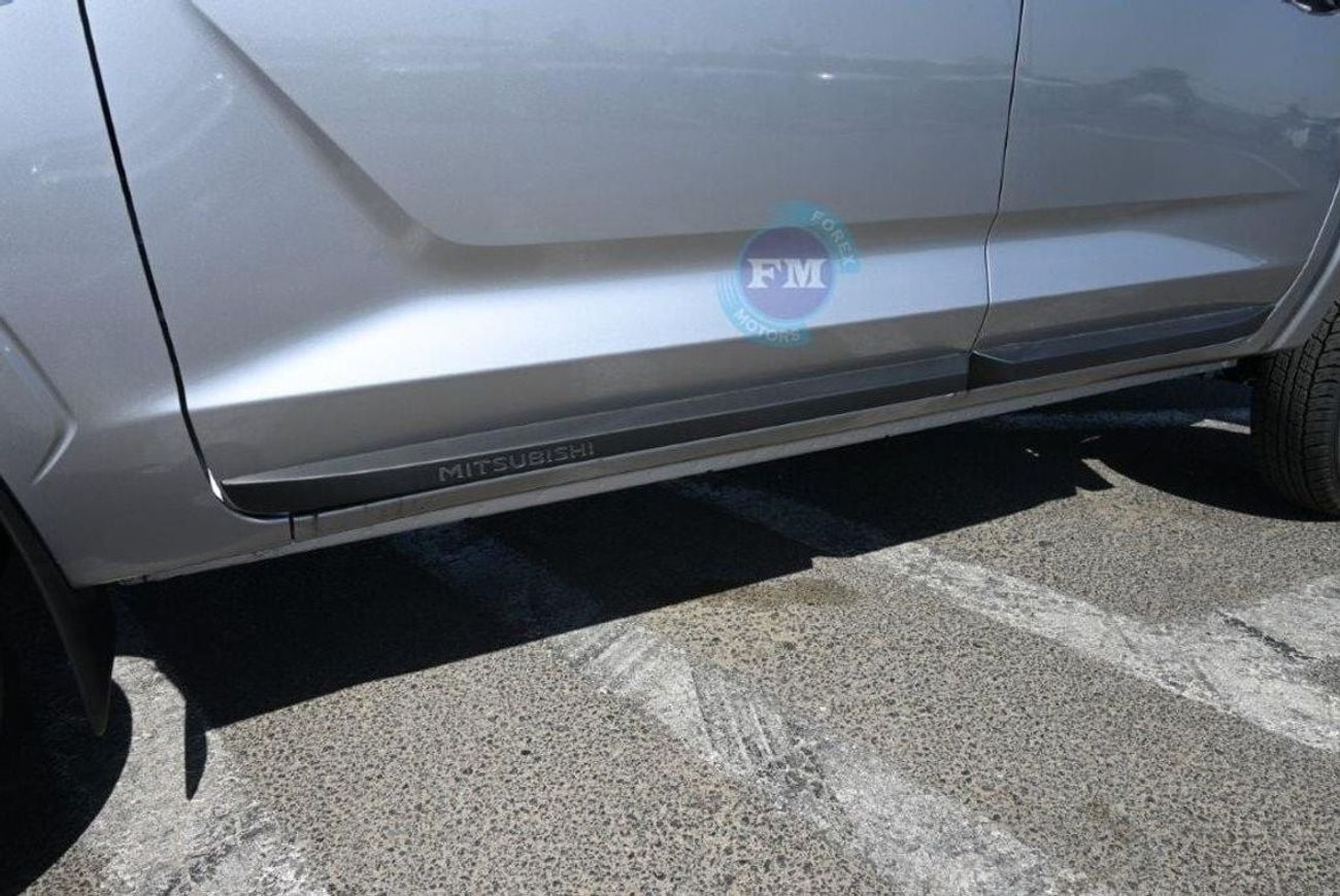 Mitsubishi L200 Double Cab GL 2.4L Petrol 4WD Manual