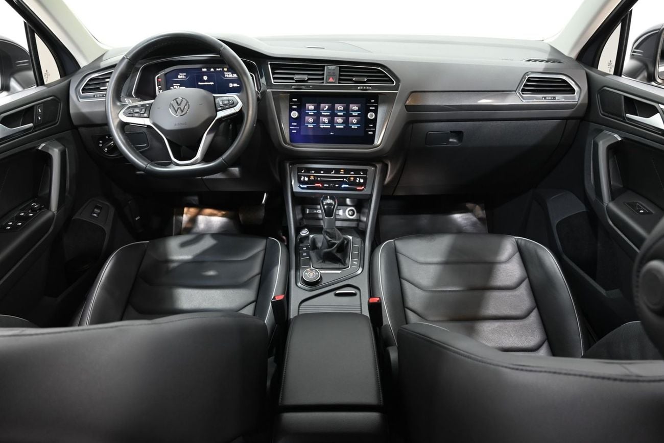 Volkswagen Tiguan Elegance Premium 2023 Volkswagen Tiguan 4Motion Elegance Premium, VW Service History, 1 Year Warranty, GCC