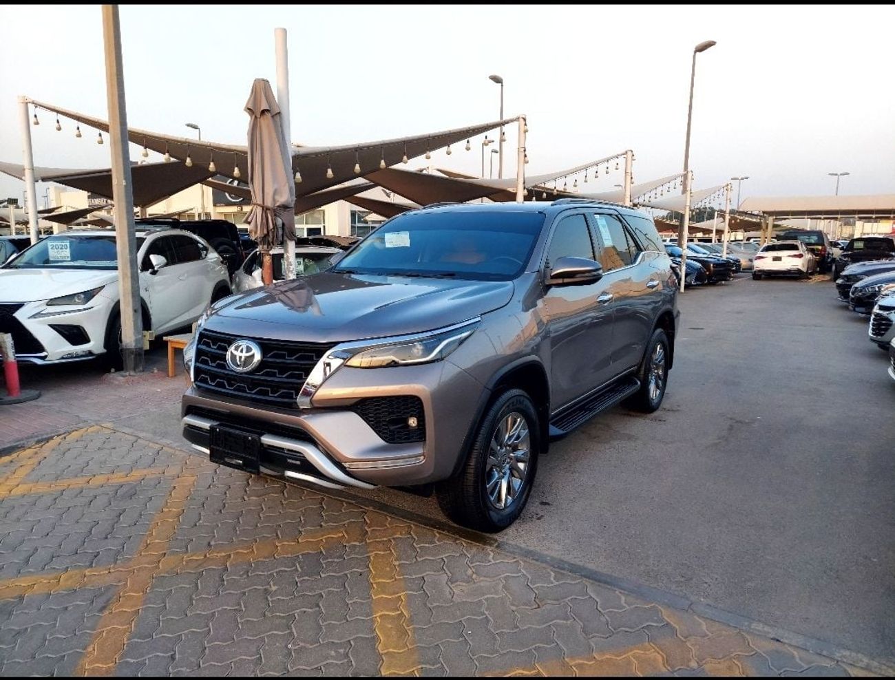 تويوتا فورتونر VXR 4.0L (278 HP)