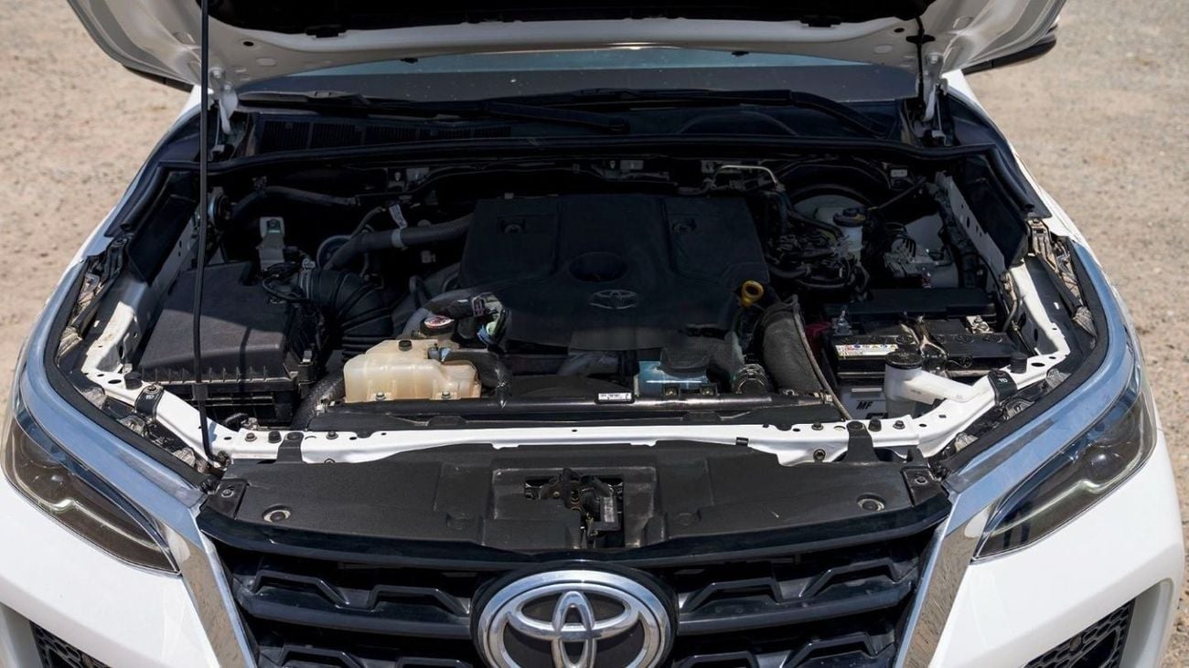 Toyota Fortuner TOYTA FORTUNER 2.8 DIESEL FULL PTION AT 4X4