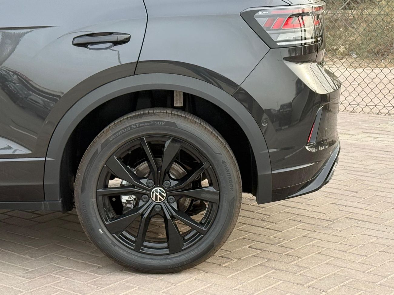 فولكس واجن T ROC 300 TSI 1.5L Turbo Petrol 2025 Export Price @ 73,000 AED