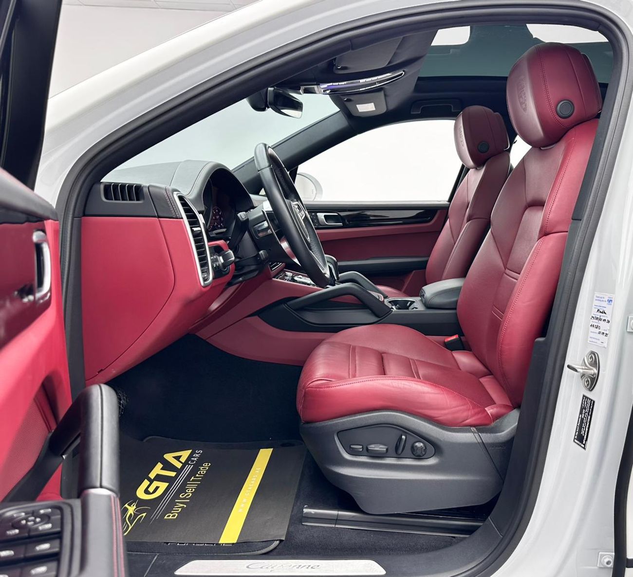 Porsche Cayenne Base Coupe 2023 Porsche Cayenne Coupe, 1 Year Unlimited KM Warranty, Porsche Full Service History, E