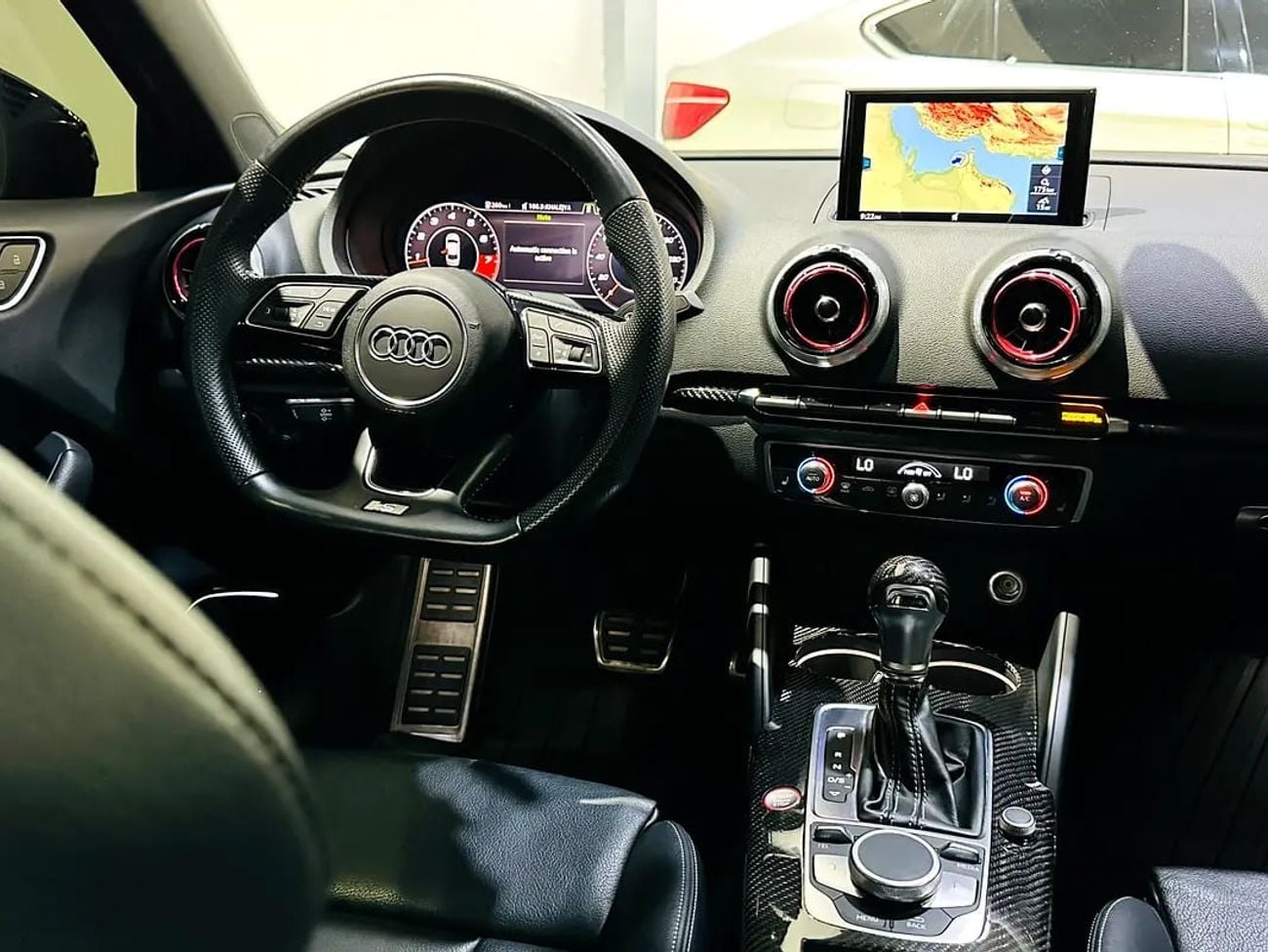 Audi S3 STD TFSI quattro 2.0L