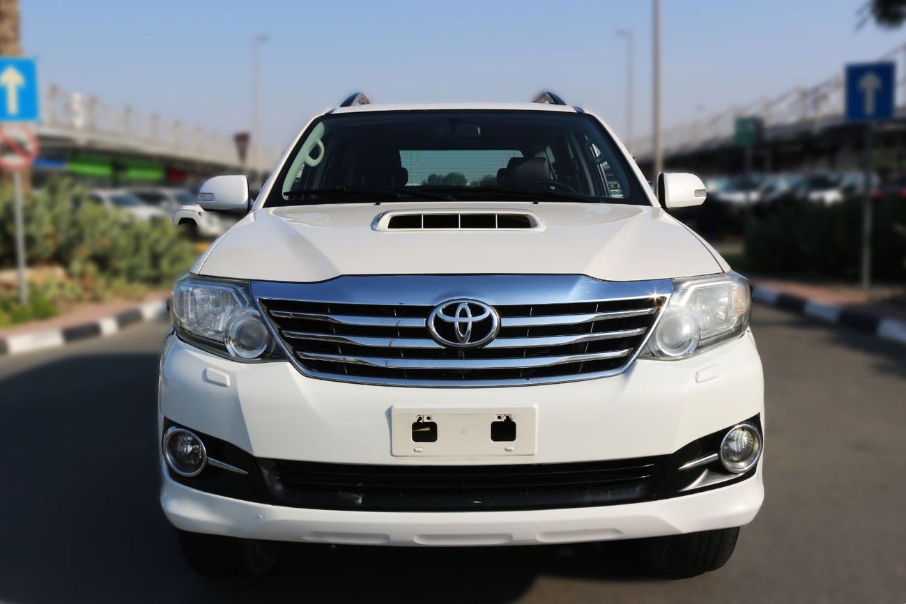 Toyota Fortuner Toyota Fortuner 2014 Diesel D4D Full options EXPORT ONLY