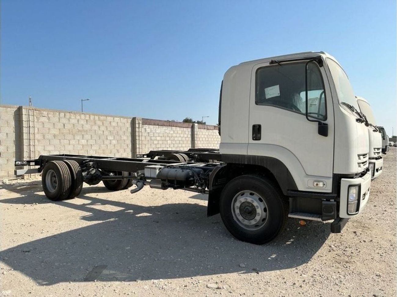 Isuzu FRR 11 ton  chassis