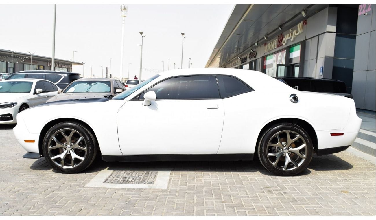 Used Dodge Challenger With SRT8 body kit 2013 for sale in Abu Dhabi 455525