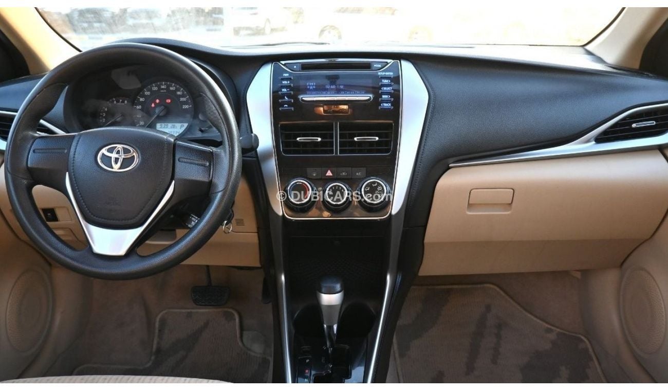 تويوتا يارس 2019 خليجي بحالة ممتازة بدون حوادث صبغ وكالة