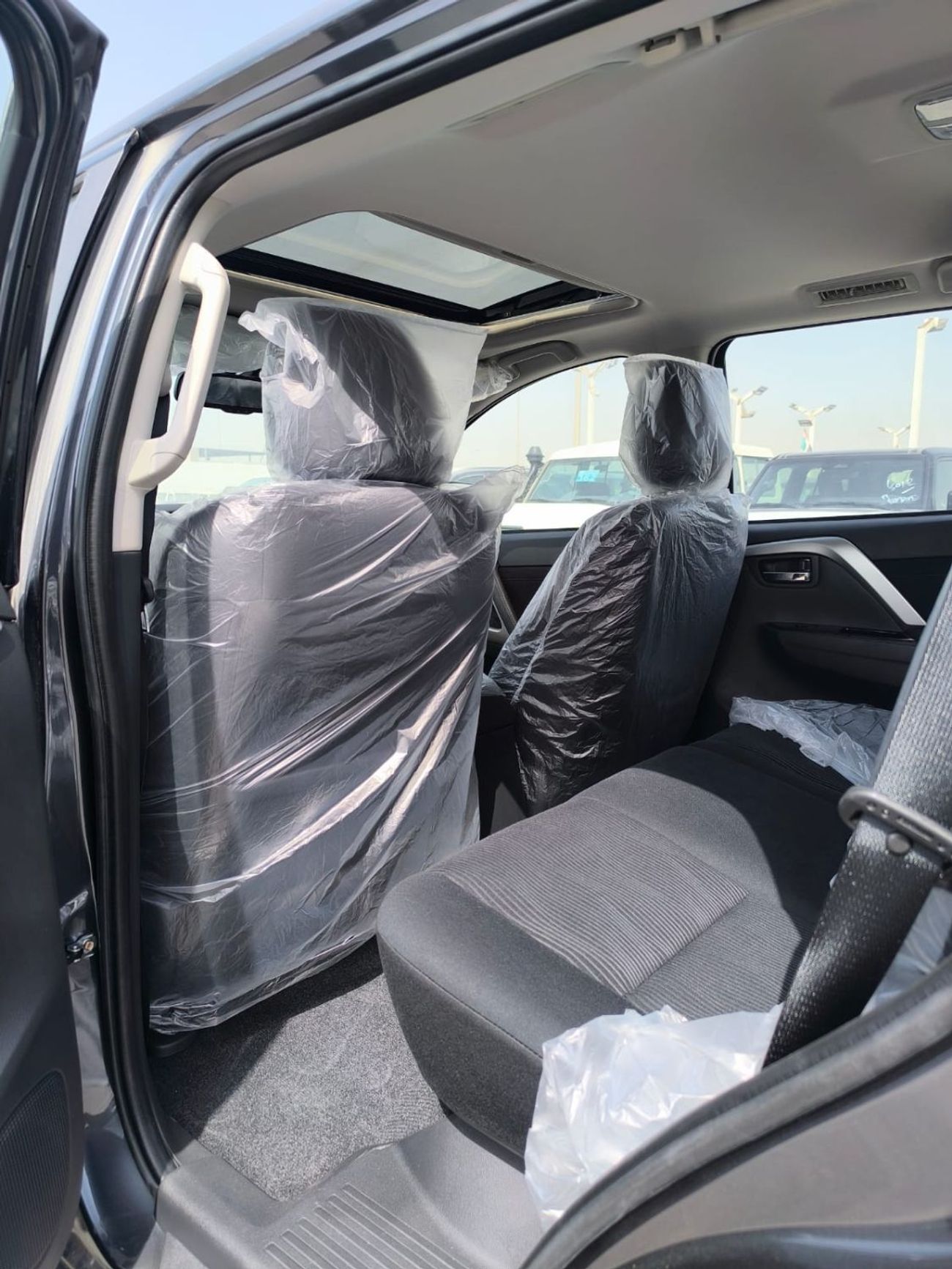 Mitsubishi Pajero Sport MID OPTION DIESEL