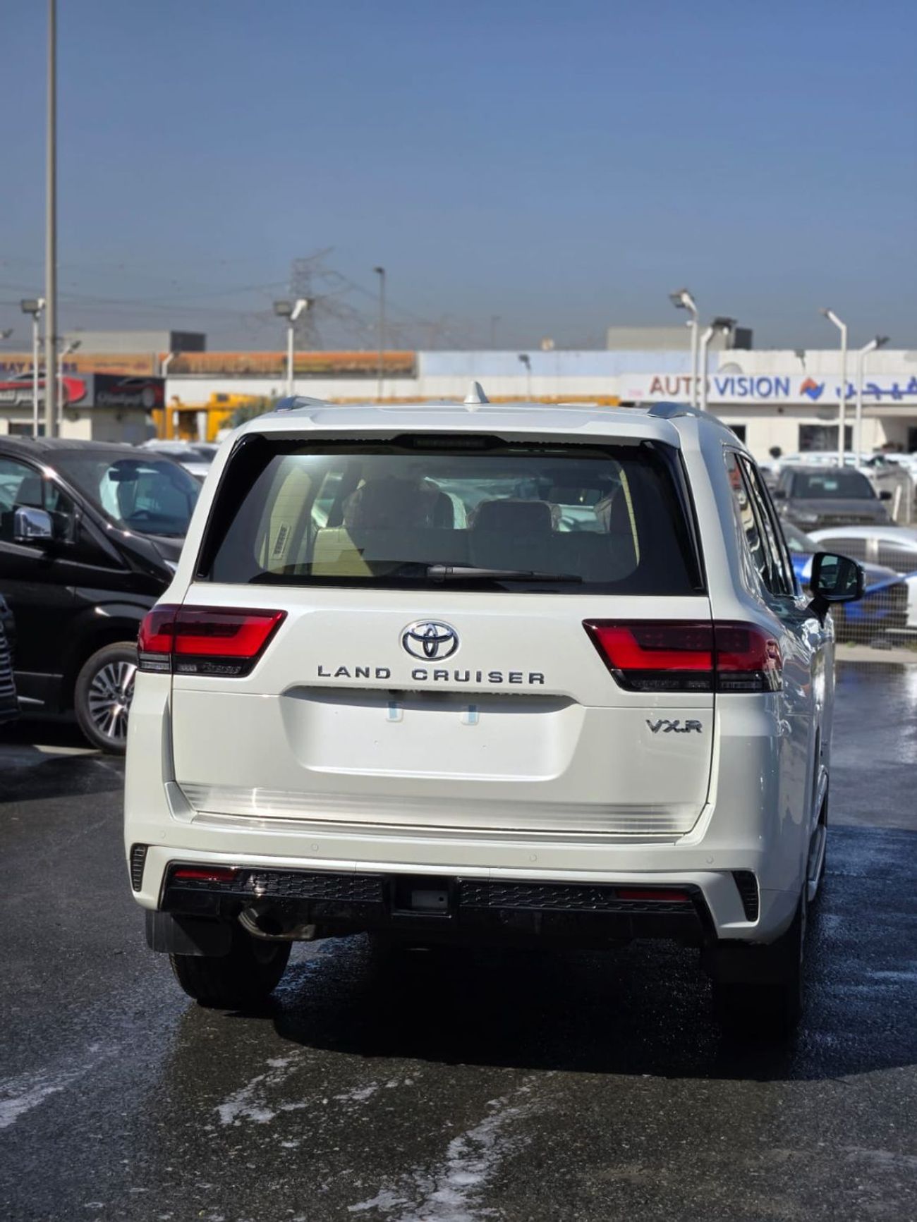 Toyota Land Cruiser LC300 4.0L VXR PETROL A/T 7 SEATER FULL OPTION