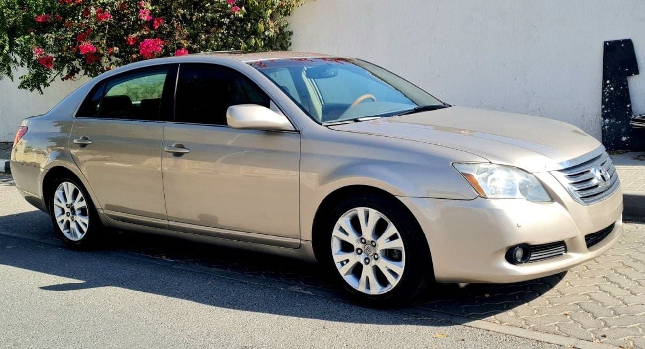 تويوتا افالون Limited