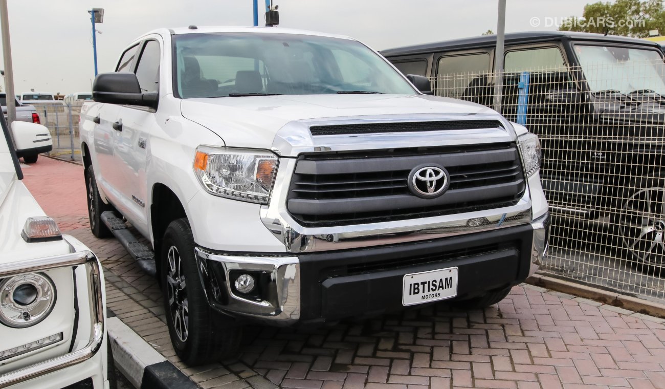 Toyota Tundra SR5 5.7 L