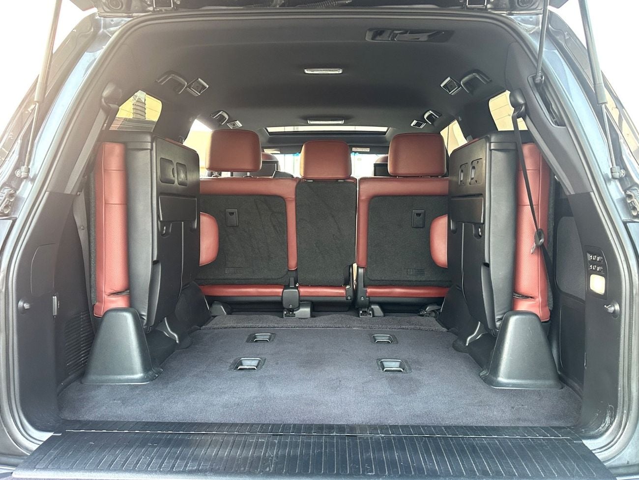 Lexus LX570 PLATINUM