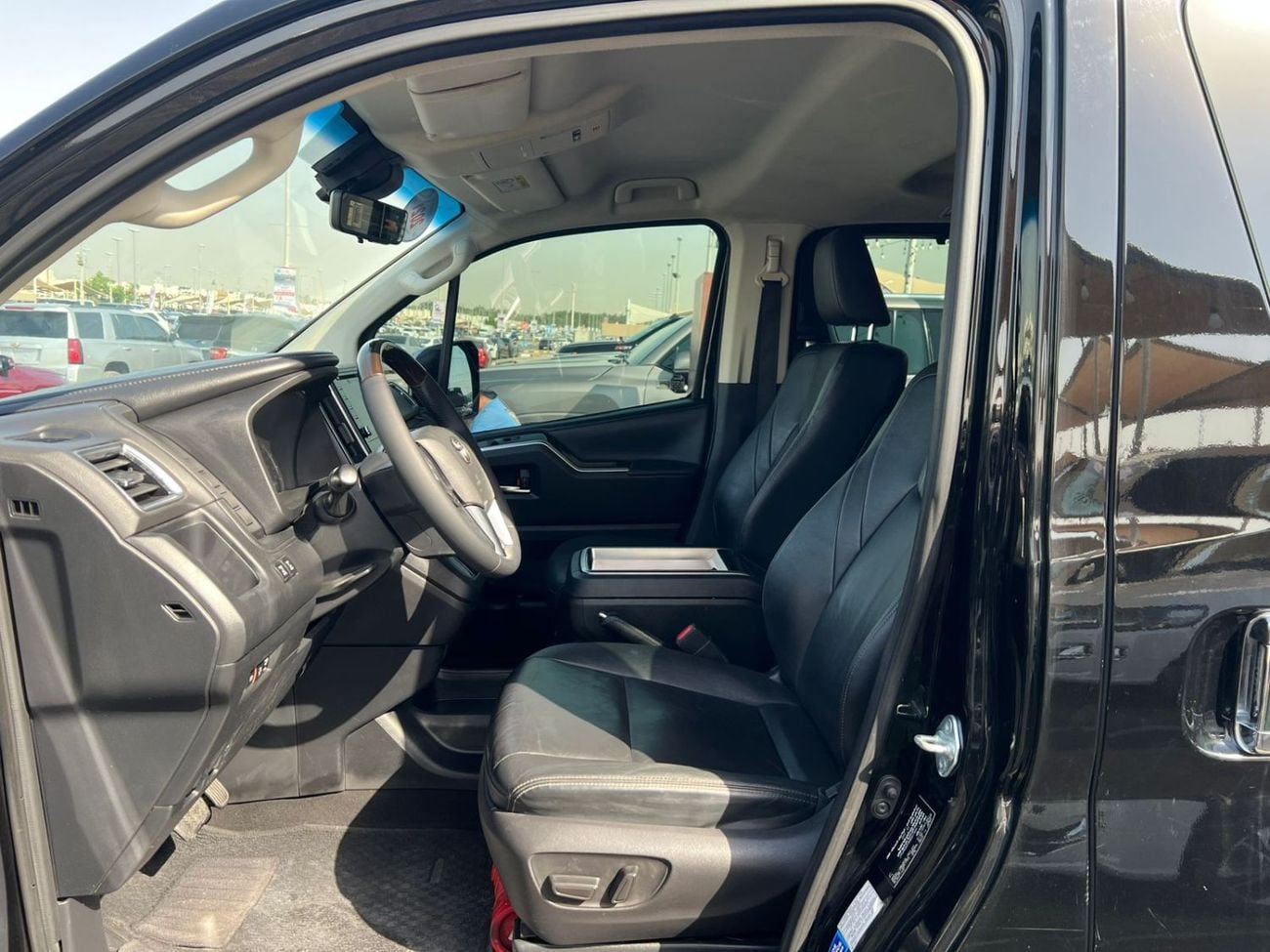 تويوتا جرافينا PREMIUM 2021.ENGINE 3.0L/V6.