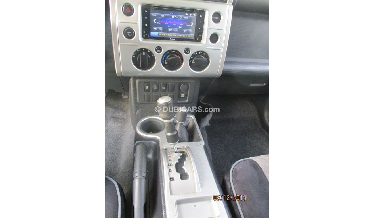 تويوتا إف جي كروزر تويوتا اف جي 2011 خليجي فل اتوماتيك رقم 1