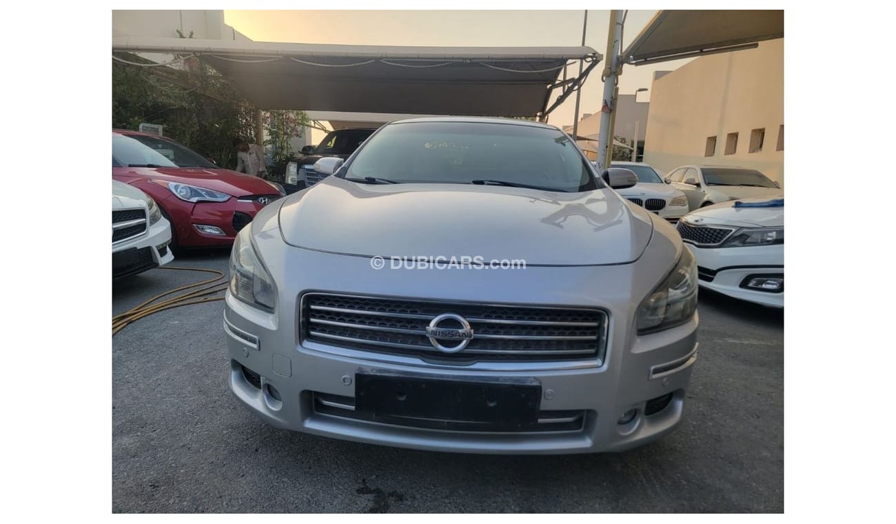 Nissan Maxima