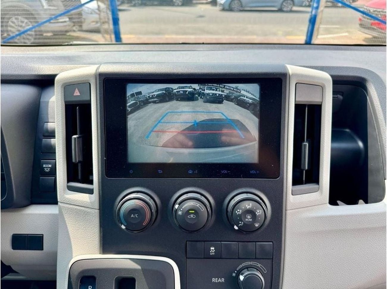 Toyota Hiace DUBAI REGISTRATION - HIACE HIGHROOF 3.5 AT - GL - FUTAIM