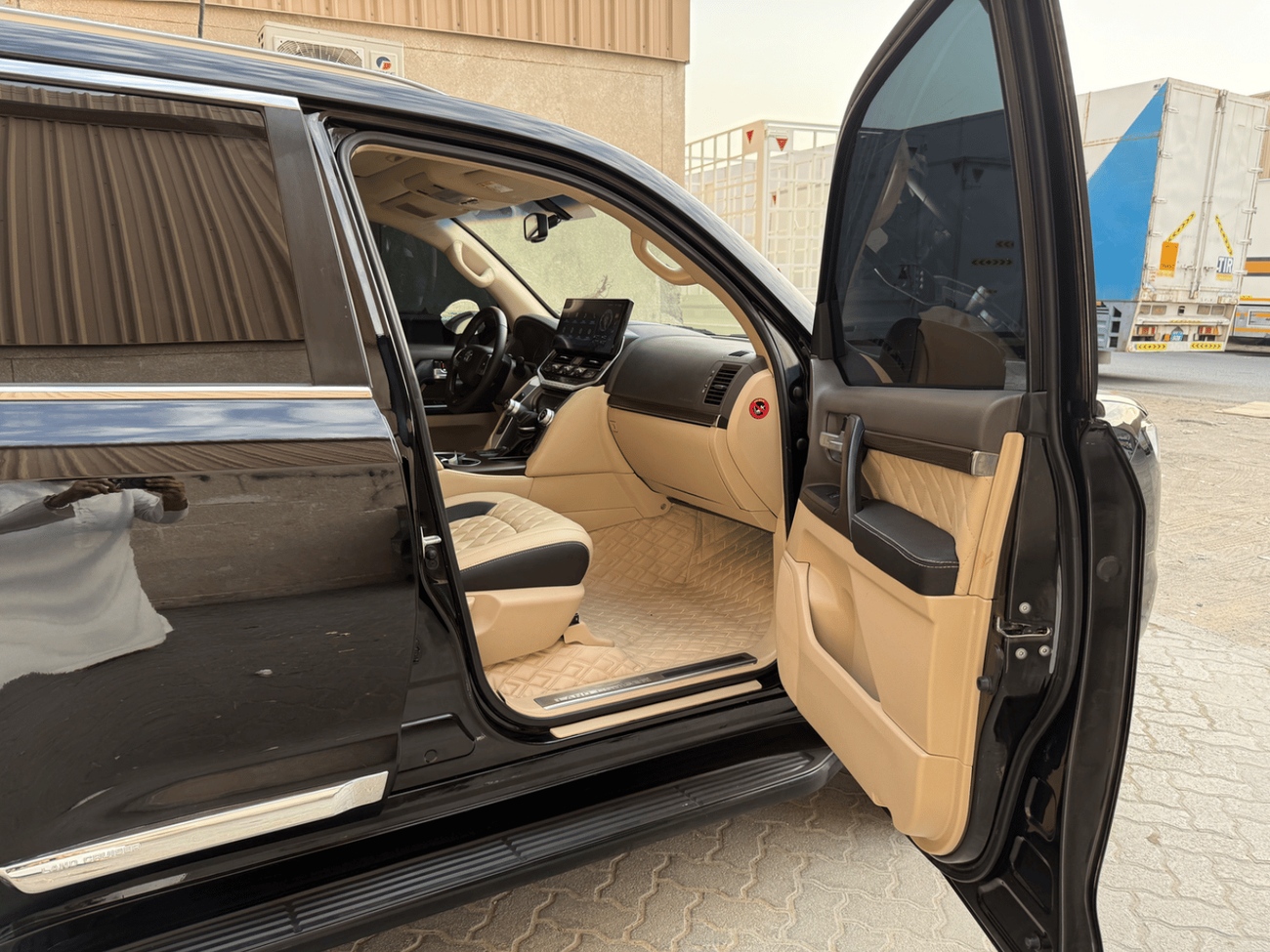 Toyota Land Cruiser VXR 4.6L 4WD