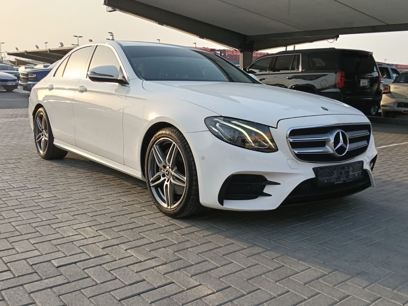 مرسيدس بنز E200 STD