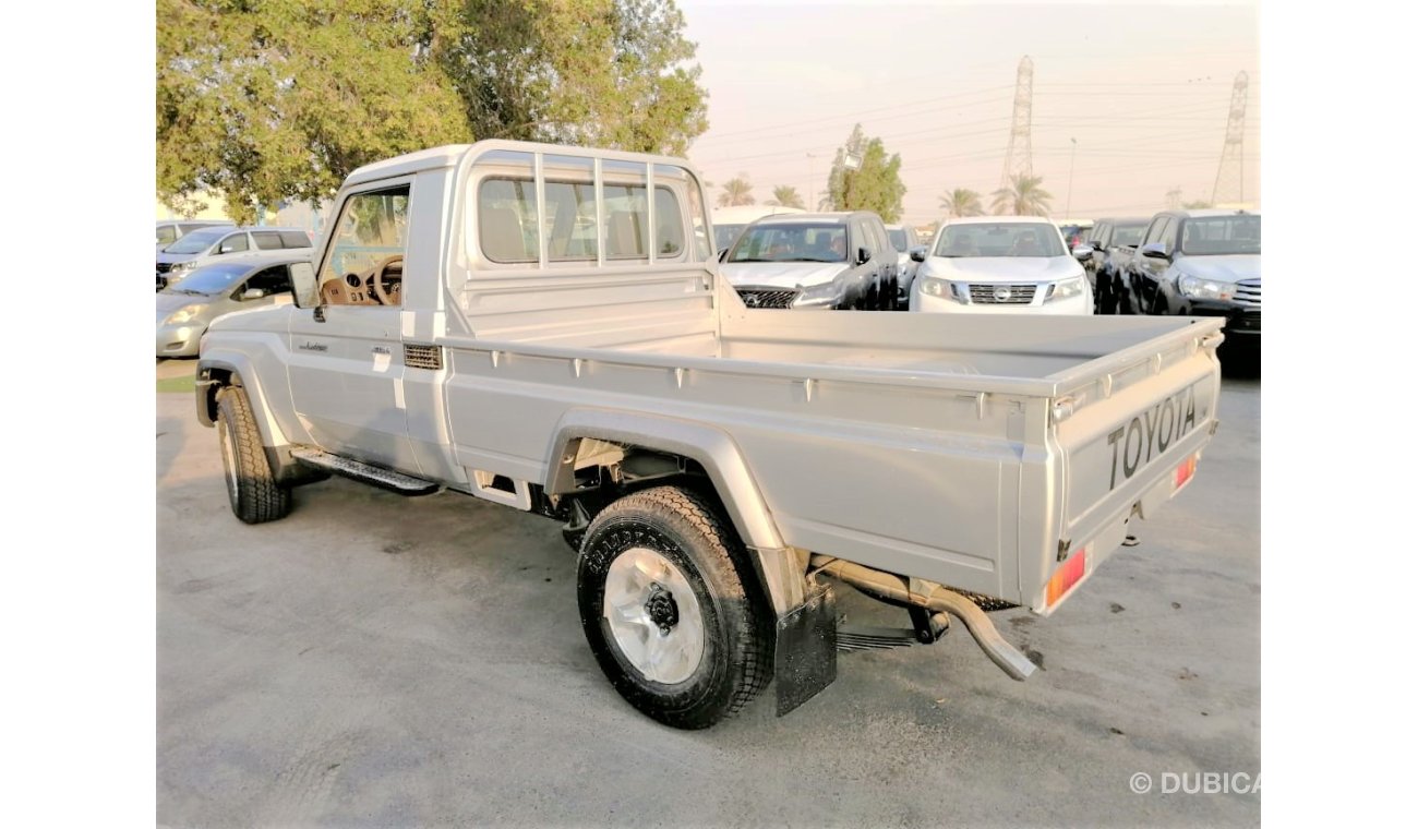 Toyota Land Cruiser Pick Up v6 diesel single cab