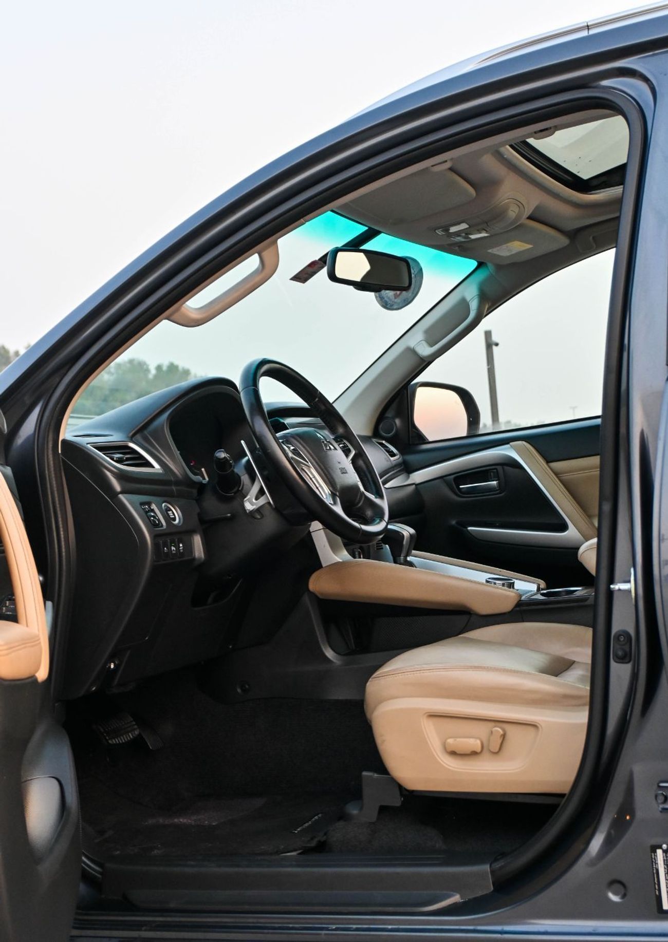 Mitsubishi Montero Sport MITSUBISHI MONTERO SPORT 2021 GLS Premium 3.0L (7 Seater)  GCC IN EXCELLENT CONDITION