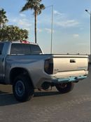 Toyota Tundra Crewmax SR5 5.7L