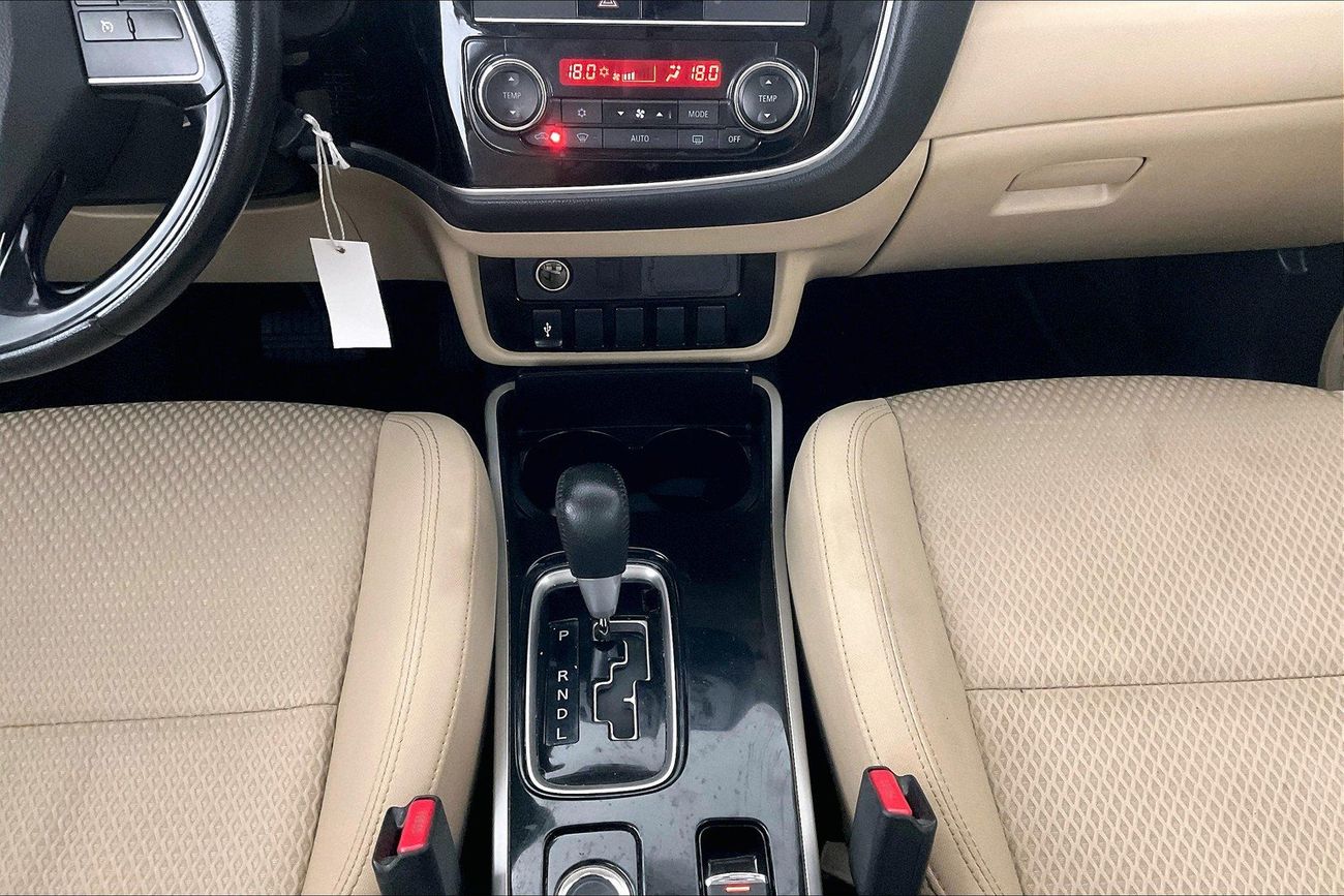 Mitsubishi Outlander GLX Basic | Guaranteed Warranty | 0 Down Payment