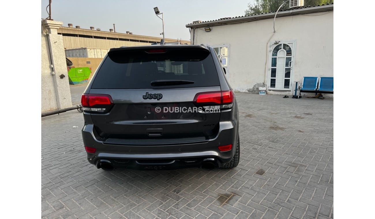 Jeep Grand Cherokee SRT