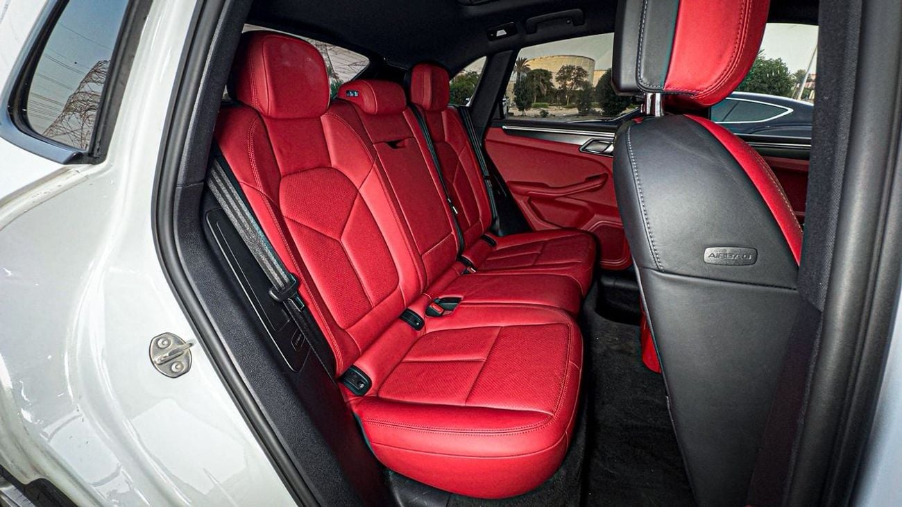 Porsche Macan Std 2.0L (252 HP)