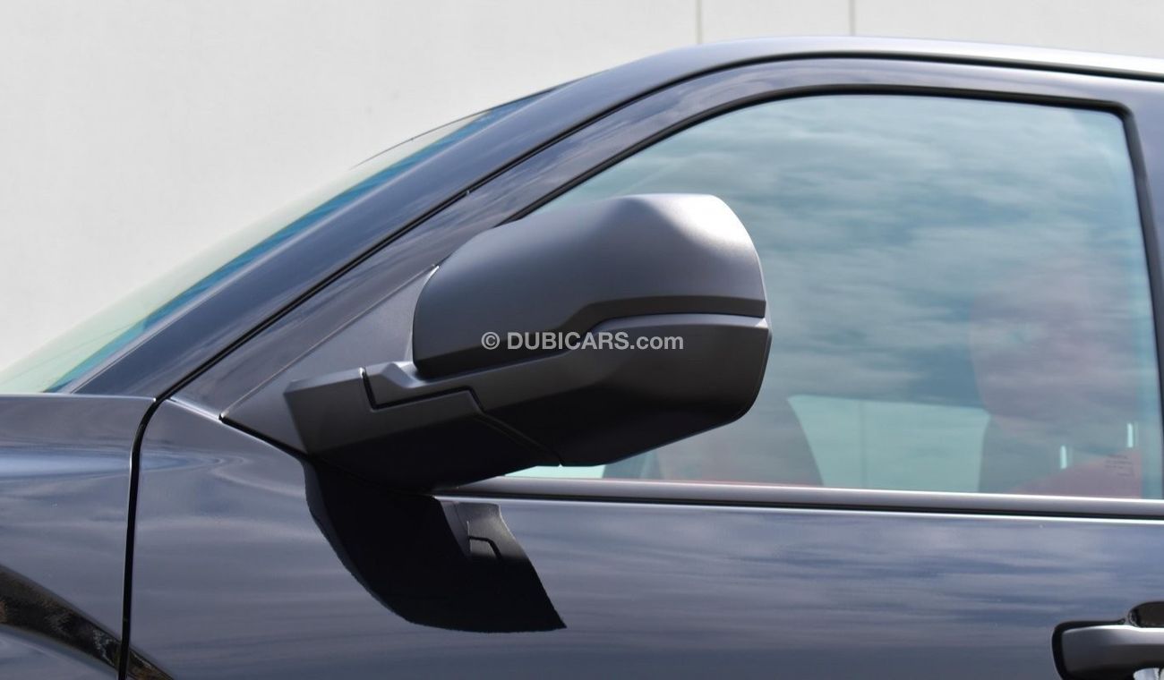 Toyota Tundra 4WD SR Double Cabin. Local Registration + 10%