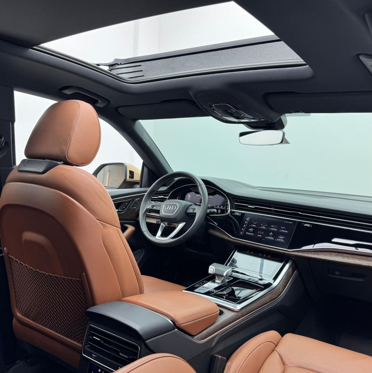 أودي Q8 55 TFSI quattro (340 HP) 2024 Audi Q8 55 TFSI Quattro S-line, 2027 Audi Warranty and Service Pack, G