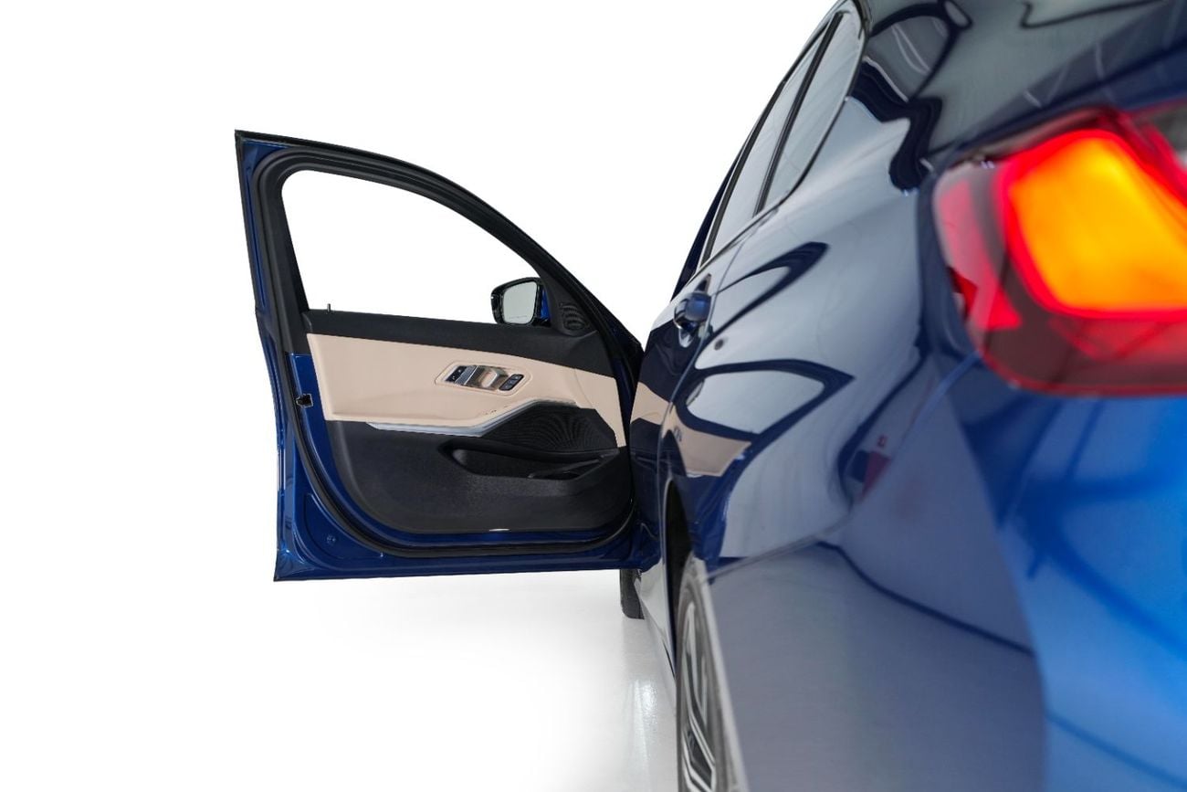 بي أم دبليو 320 Luxury Package-GCC- BMW Warranty & Service Package Until 2027