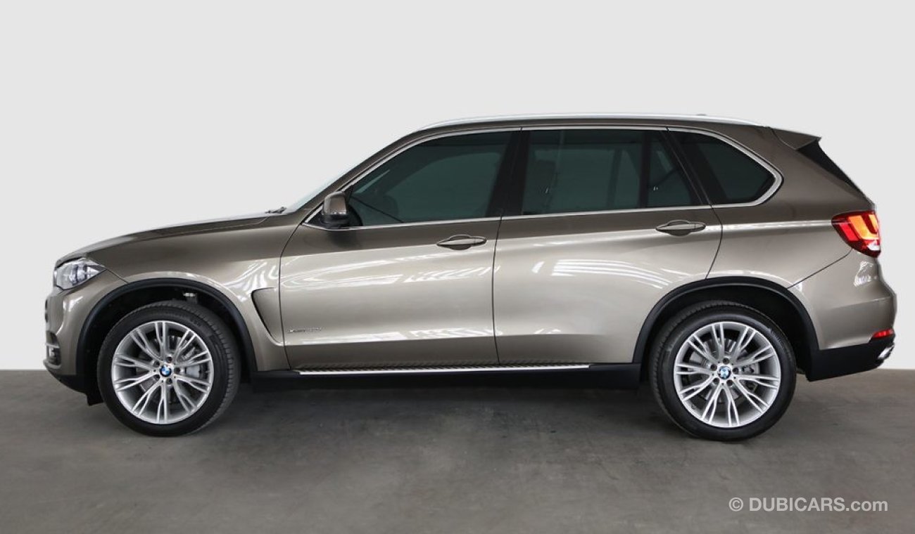 بي أم دبليو X5 2017 BMW X5 50i X Drive (5yrs BMW Warranty & Service)