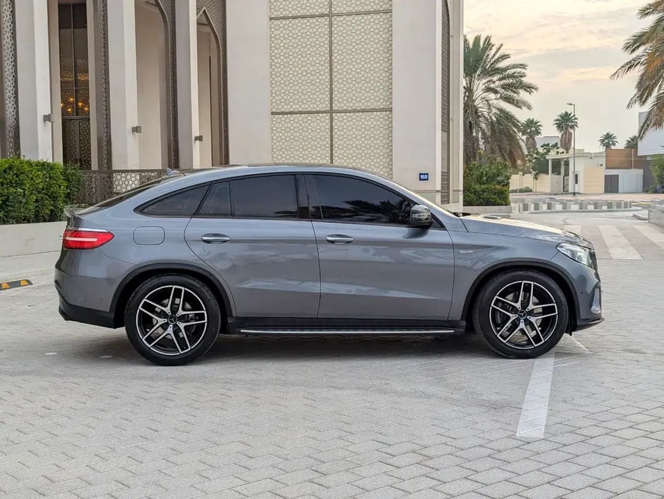 مرسيدس بنز GLE 43 AMG 43 AMG | GCC Specs | Pristine Condition
