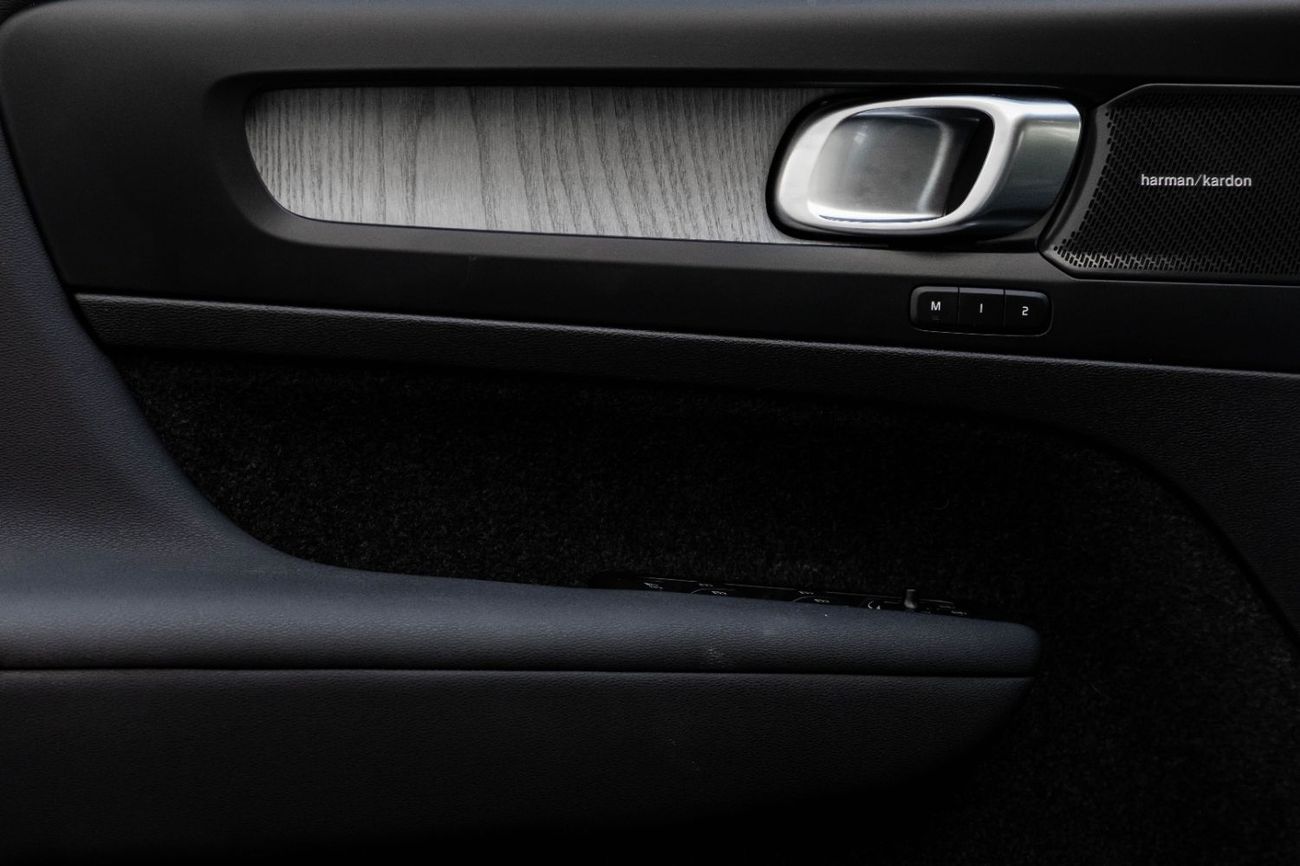 فولفو XC 40 B4 ULTIMATE DARK | 2,350 P.M  | 0% Downpayment | AGENCY WARRANTY!