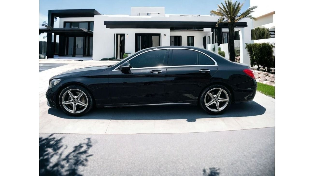 Mercedes-Benz C 300 Luxury Mercedes C300 AMG 2018 - US Specs - No Accident History - Available on ZERO Down Payment