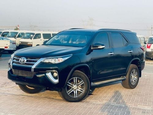 Toyota Fortuner EXR 2.7L (160 HP) Toyota fortuner V4 2017  2.7