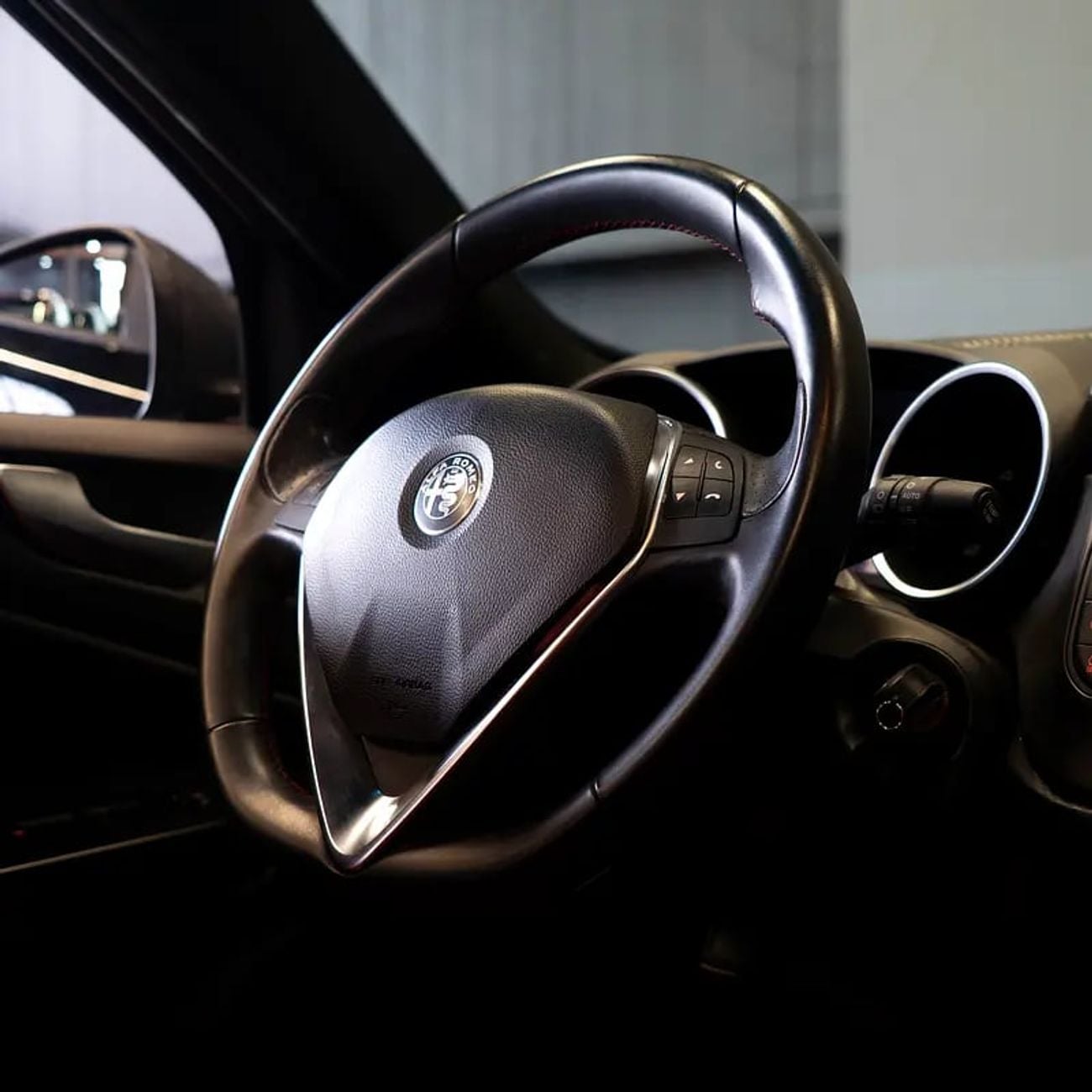 ألفا روميو جوليتا 861 pm • 0% Downpayment • Veloce • Agency Warranty