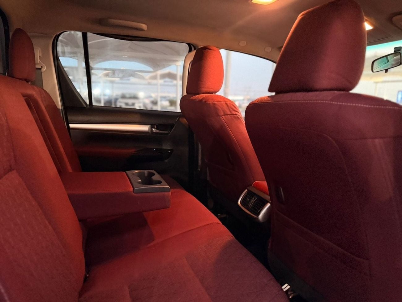 تويوتا هيلوكس S GLX 2.4L AWD A/T