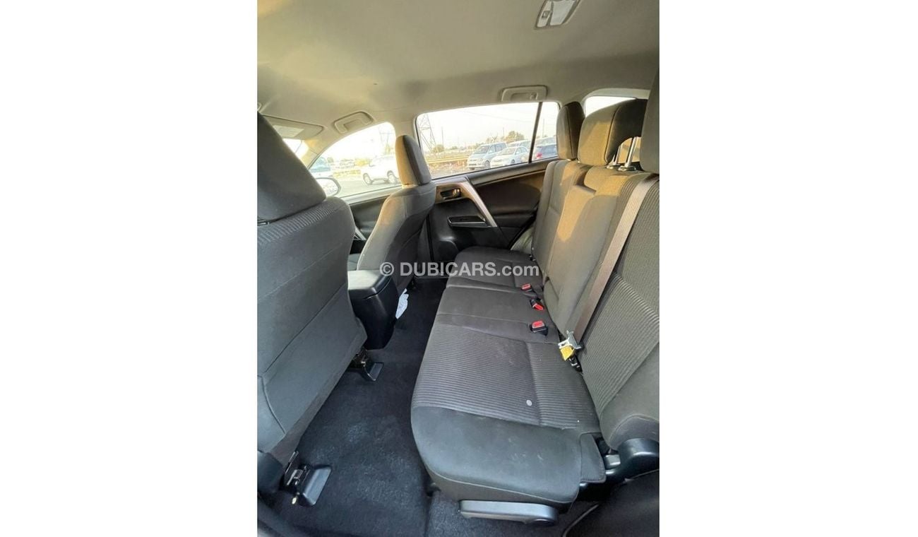 Toyota RAV4 2017 TOYOTA RAV4 LE / AWD / MID OPTION