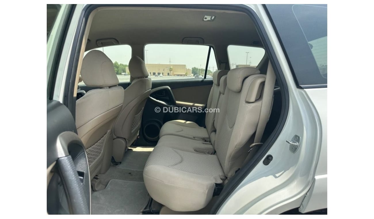Toyota RAV4 MODEL 2012 GCC CAR PERFECT CONDITION inside and outside f